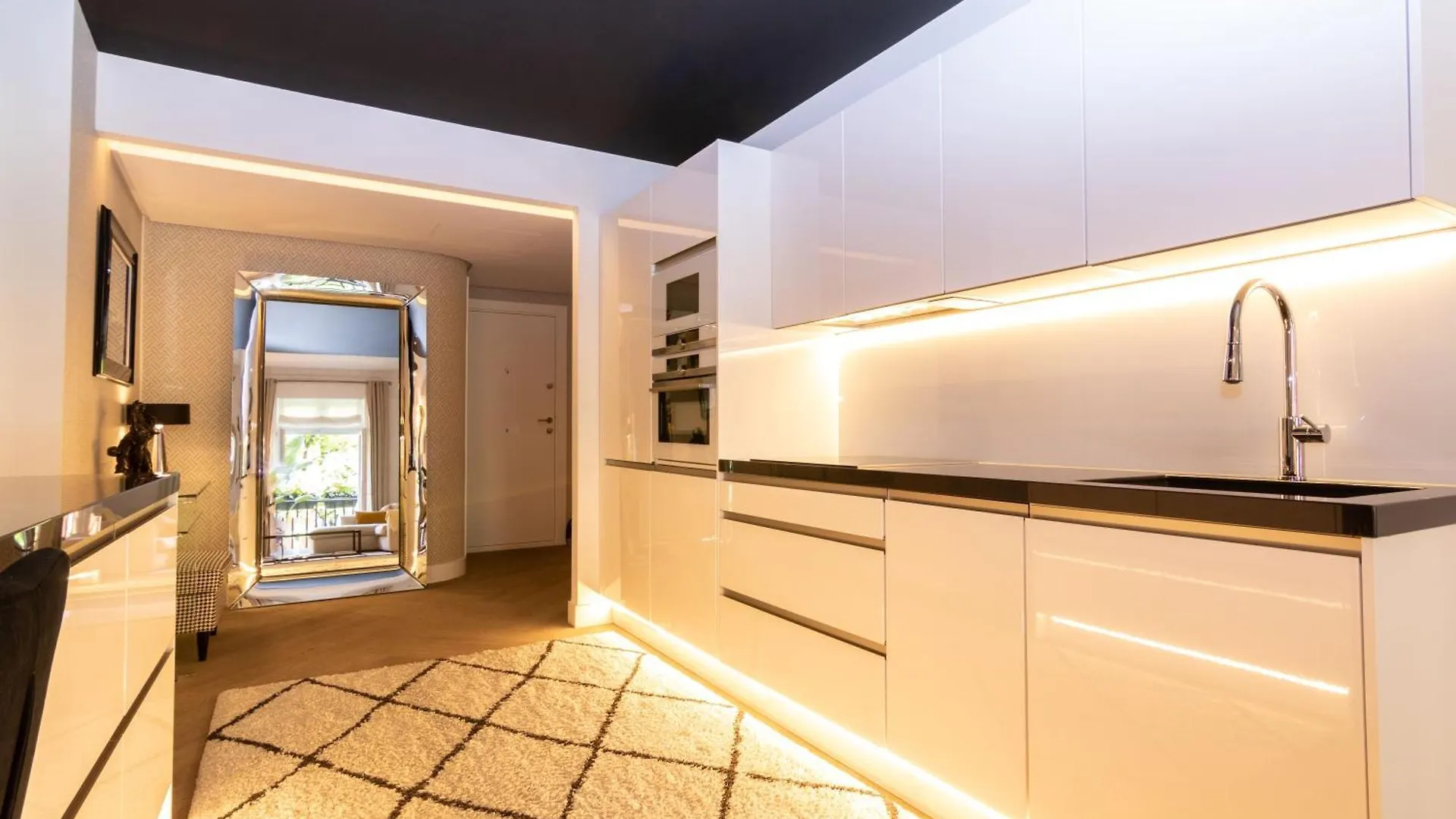 Bilbao Palace Lujo Y Elegancia Apartment
